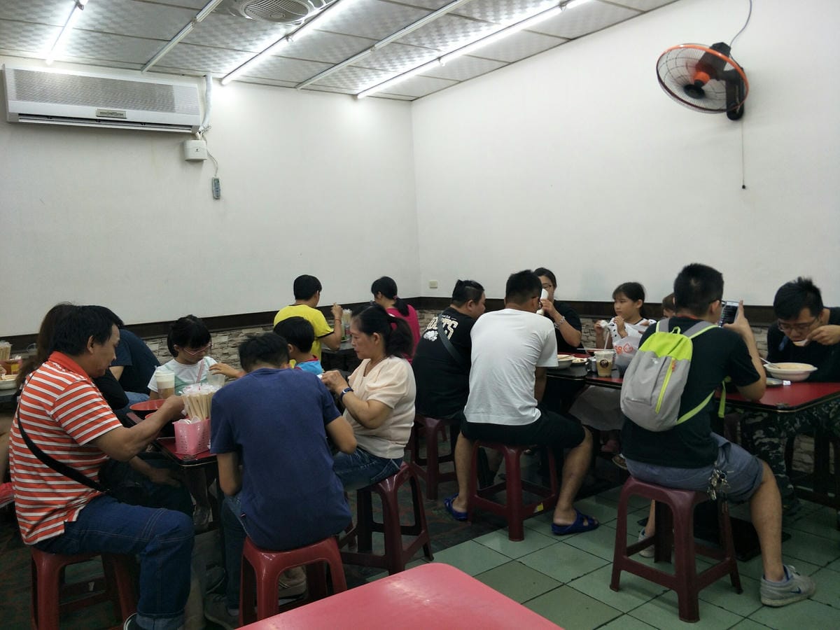 (新北三峽美食)河南砂鍋手工扯麵和招牌番茄蛋麵、近三峽祖師廟湯頭好喝、特別且吃的飽~~附菜單