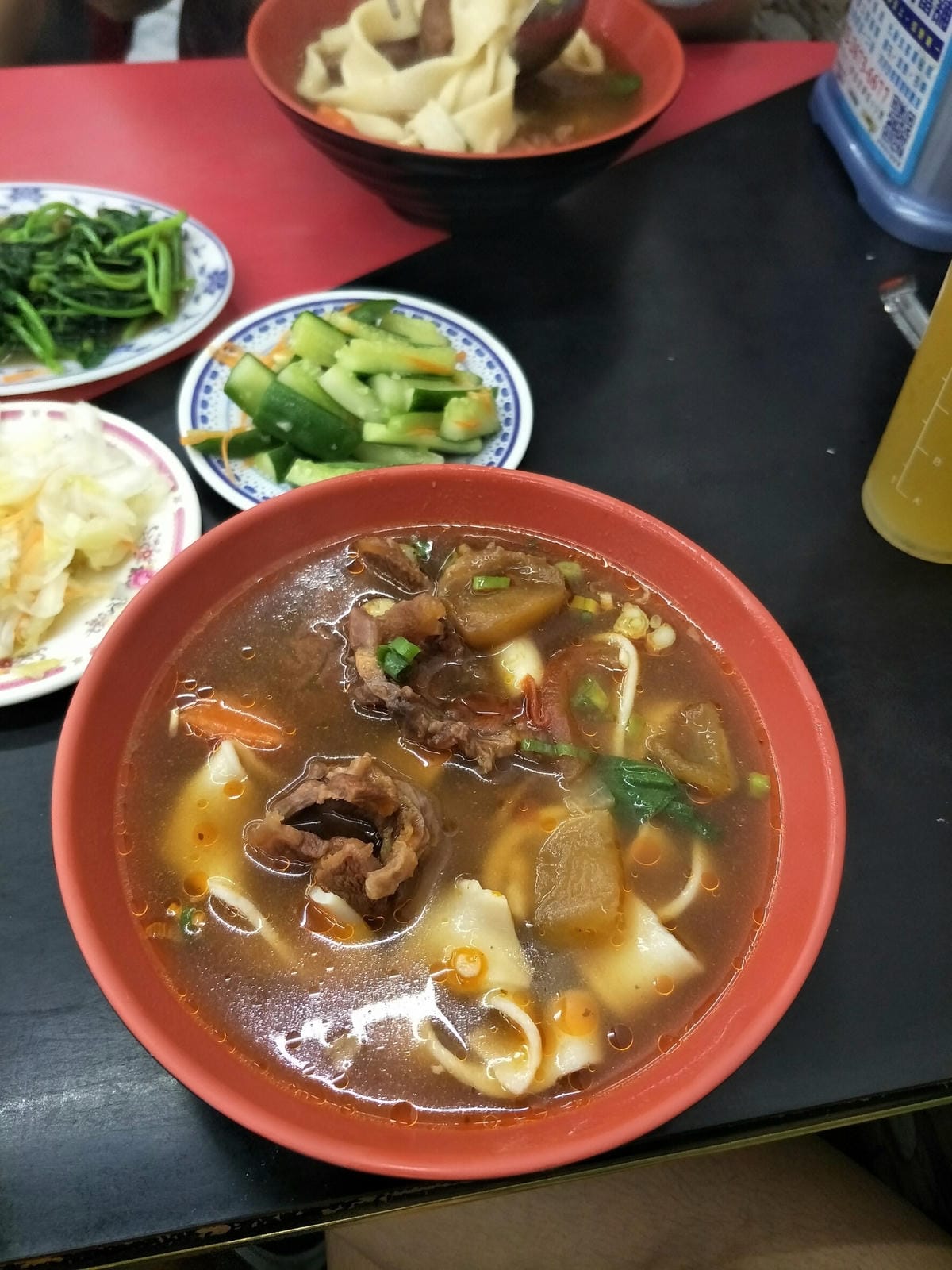 (新北三峽美食)河南砂鍋手工扯麵和招牌番茄蛋麵、近三峽祖師廟湯頭好喝、特別且吃的飽~~附菜單