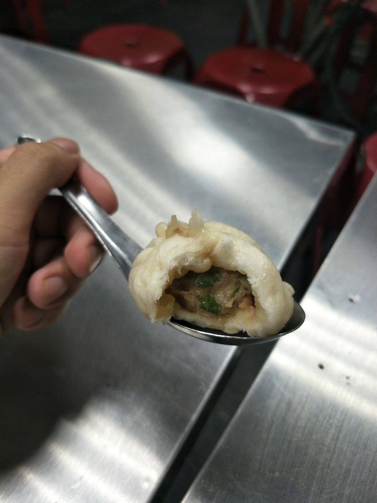 (新北板橋美食)板橋小籠包~超人氣蒸餃以及煉乳酥皮燒,湳雅夜市正對面