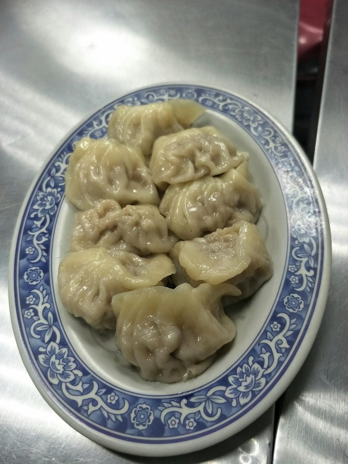 (新北板橋美食)板橋小籠包~超人氣蒸餃以及煉乳酥皮燒,湳雅夜市正對面