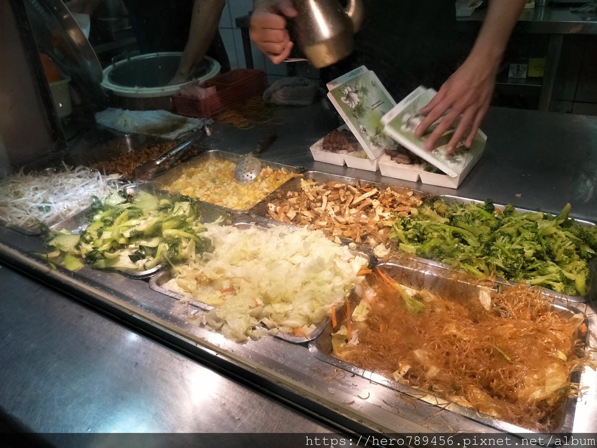 (新北新莊-美食)香港榮華燒臘-20年來的好味道、正宗香港燒臘
