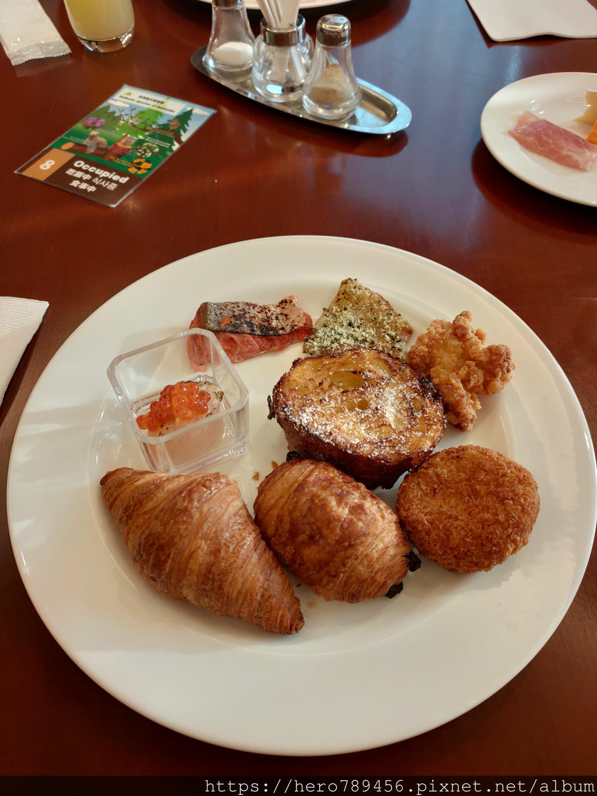 (北海道札幌住宿早餐)普樂美雅飯店-中島公園,早餐介紹:鮭魚 (北海道札幌住宿早餐)普樂美雅飯店-中島公園,早餐介紹:鮭魚