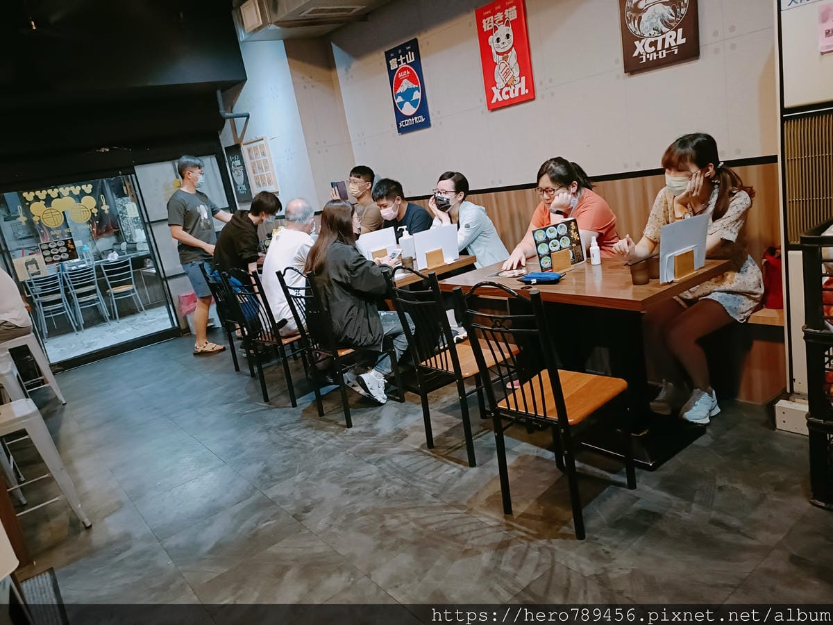 (台北萬華西門美食)吉天元拉麵,萬年商業大樓裡的平價排隊美食 (台北萬華西門美食)吉天元拉麵,萬年商業大樓裡的平價排隊美食