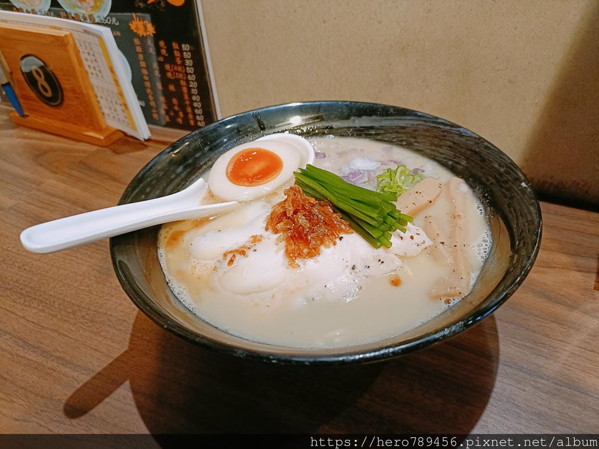 (台北萬華西門美食)吉天元拉麵,萬年商業大樓裡的平價排隊美食 (台北萬華西門美食)吉天元拉麵,萬年商業大樓裡的平價排隊美食