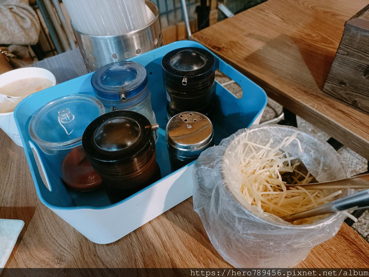 (台北萬華西門美食)梁山泊小籠湯包,西門町裡的人氣小籠湯包~ (台北萬華西門美食)梁山泊小籠湯包,西門町裡的人氣小籠湯包~