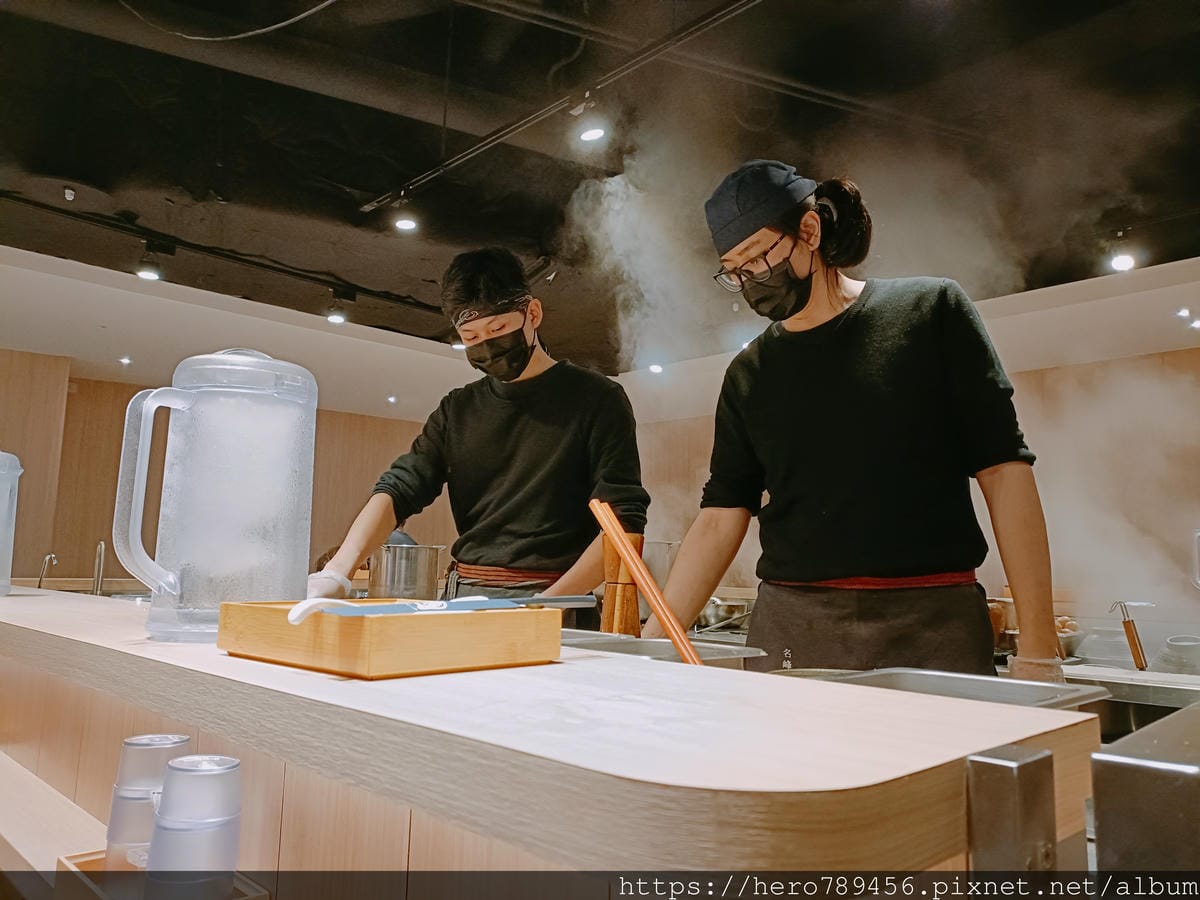 (新北新莊美食)熊越岳,新莊人氣拉麵新風貌,屋台華麗升級室內 (新北新莊美食)熊越岳,新莊人氣拉麵新風貌,屋台華麗升級室內