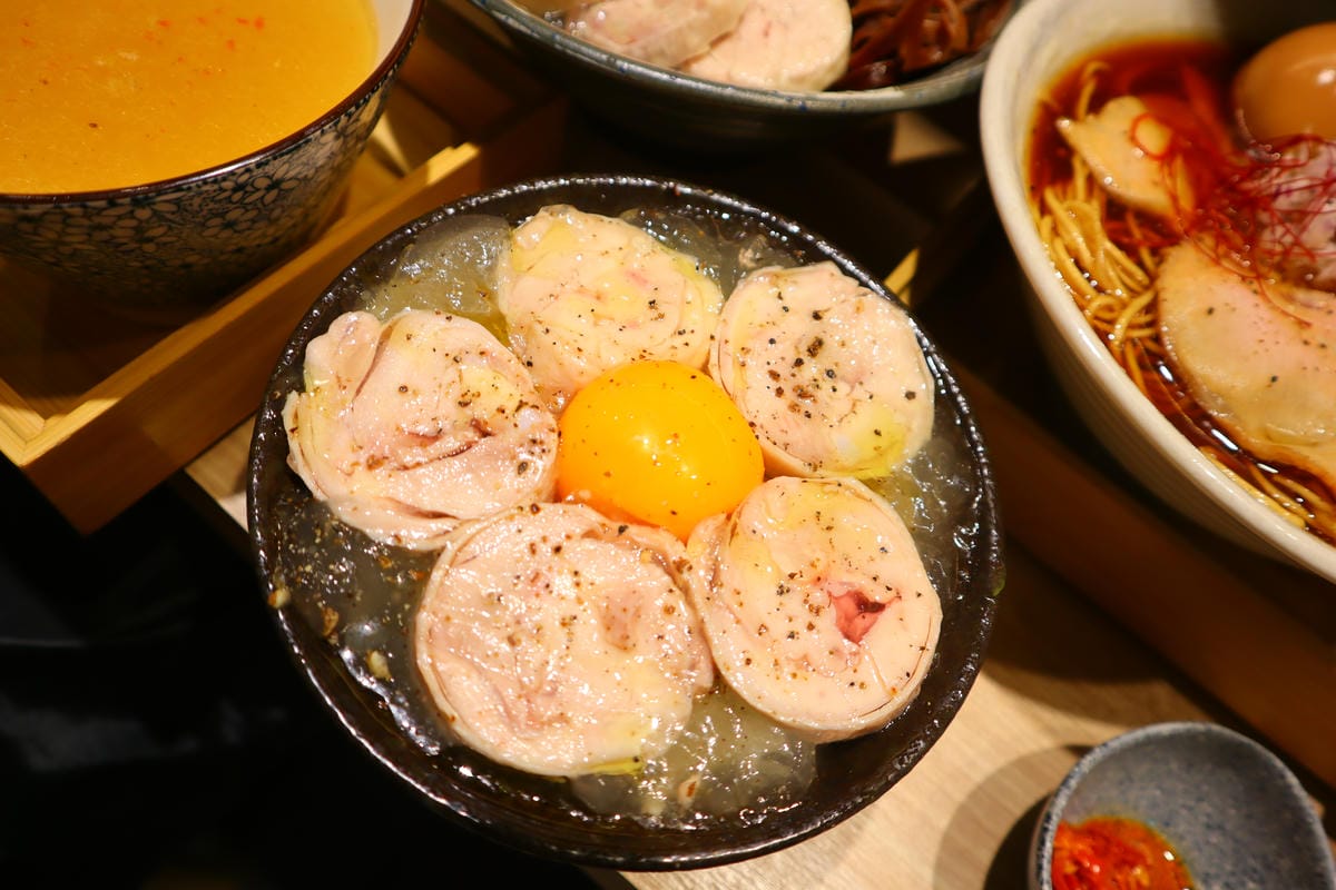 (新北新莊美食)熊越岳,新莊人氣拉麵新風貌,屋台華麗升級室內 (新北新莊美食)熊越岳,新莊人氣拉麵新風貌,屋台華麗升級室內