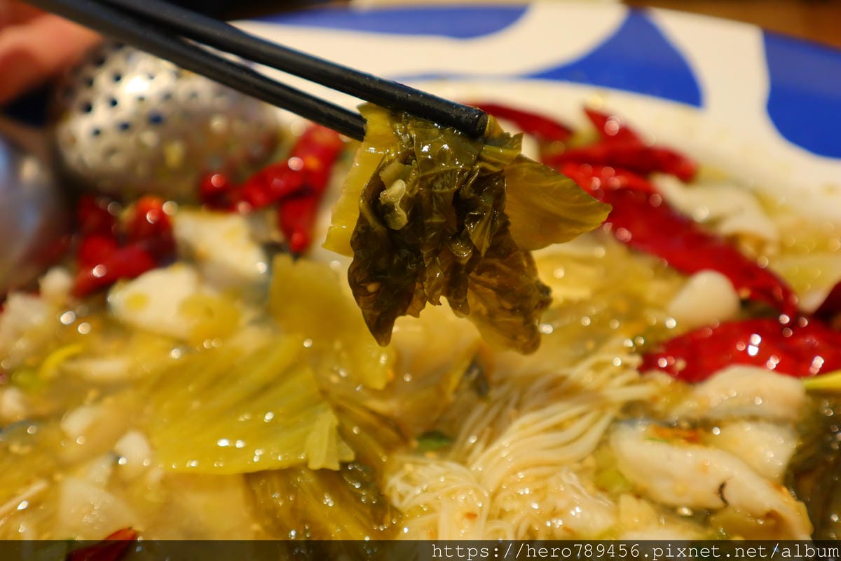 (台北大安美食)吾二酸菜魚，台北酸菜魚又+1，位在忠孝敦化的