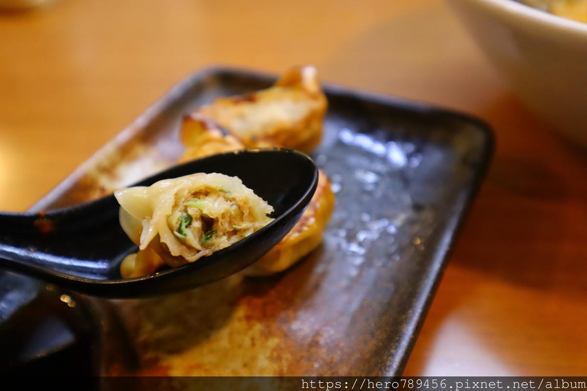 (日本太宰府美食)暖暮 駅前店,曾獲選九州NO.1的拉麵殊榮 (日本太宰府美食)暖暮 駅前店,曾獲選九州NO.1的拉麵殊榮