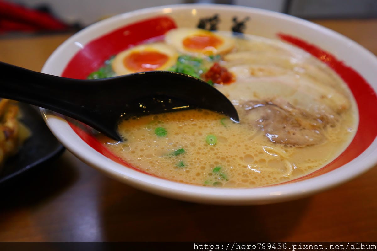 (日本太宰府美食)暖暮 駅前店,曾獲選九州NO.1的拉麵殊榮 (日本太宰府美食)暖暮 駅前店,曾獲選九州NO.1的拉麵殊榮