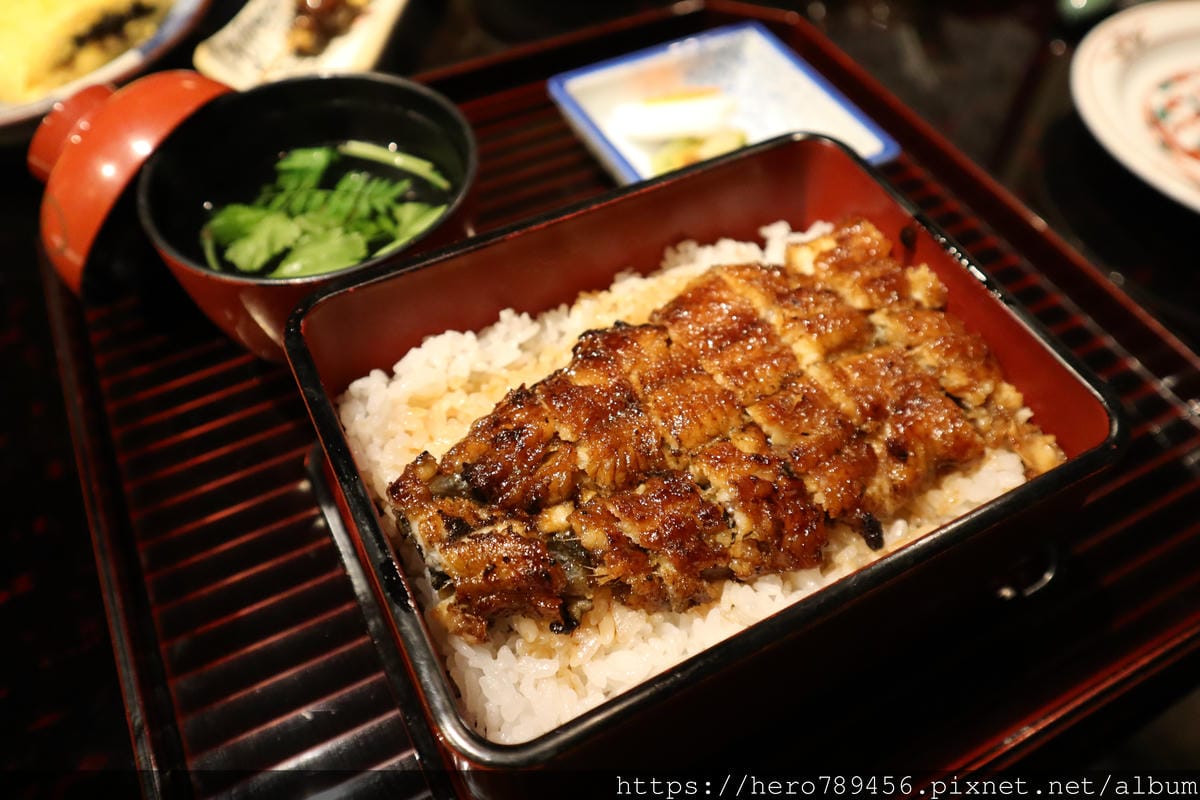(日本小倉美食)鰻魚田舍庵，有著超過百年歷史的鰻魚飯老店。小
