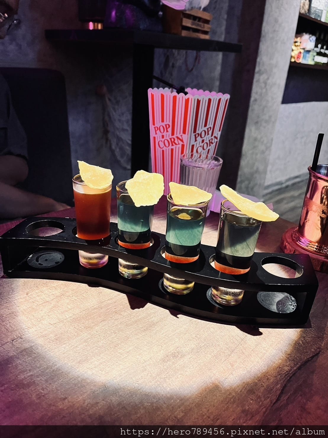 (台北萬華西門美食)RayDarts.Taipei bar, (台北萬華西門美食)RayDarts.Taipei bar,