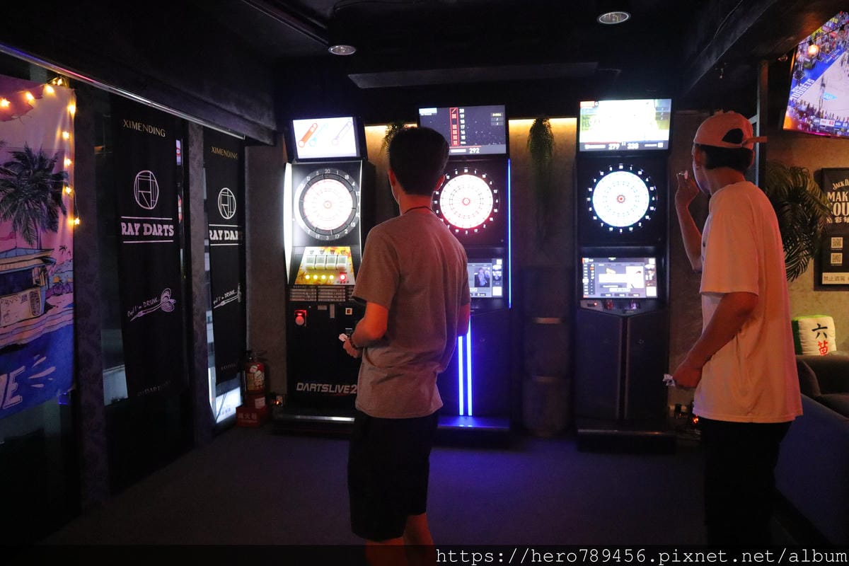 (台北萬華西門美食)RayDarts.Taipei bar, (台北萬華西門美食)RayDarts.Taipei bar,