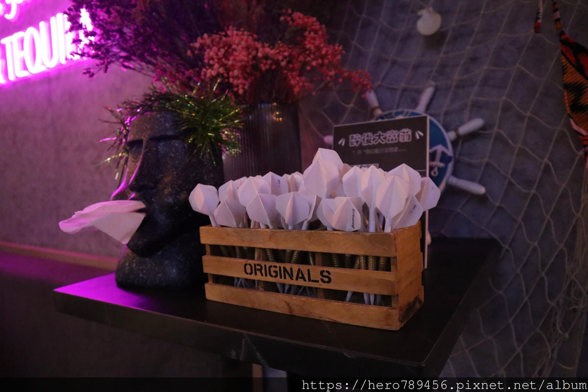 (台北萬華西門美食)RayDarts.Taipei bar, (台北萬華西門美食)RayDarts.Taipei bar,