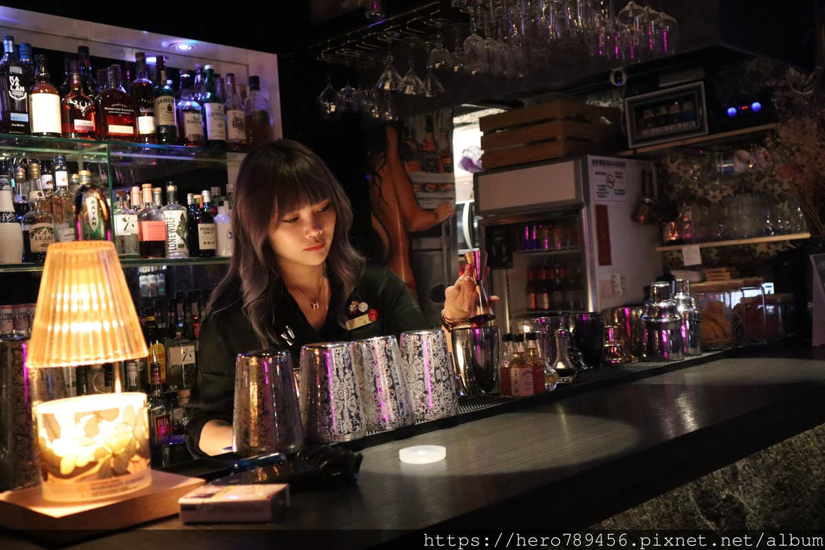 (台北萬華西門美食)RayDarts.Taipei bar, (台北萬華西門美食)RayDarts.Taipei bar,