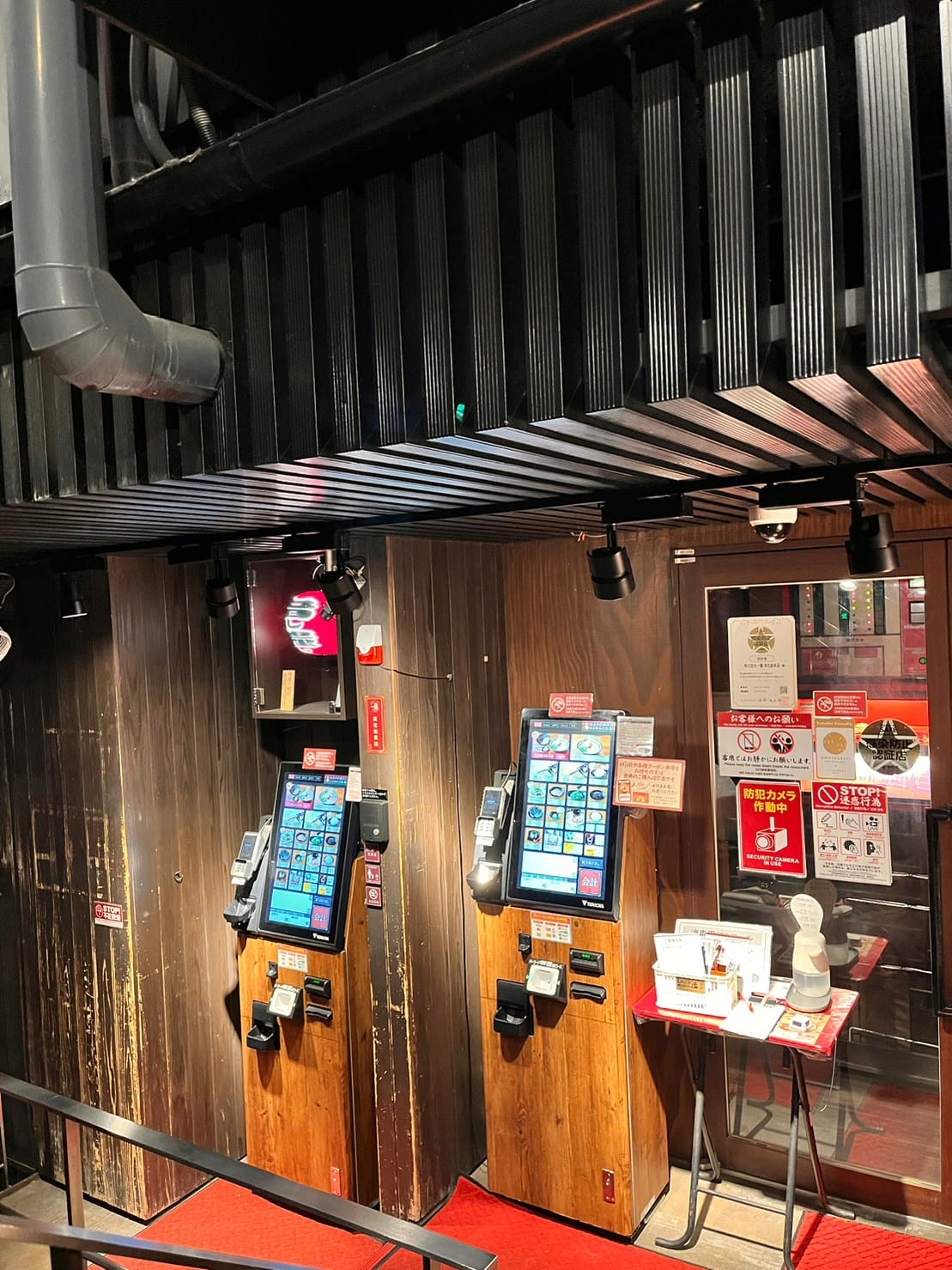 (福岡餐廳)一蘭 本社總本店,拉麵迷朝聖景點,24hrs營業 (福岡餐廳)一蘭 本社總本店,拉麵迷朝聖景點,24hrs營業