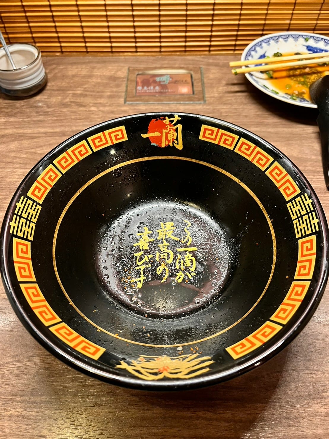 (福岡餐廳)一蘭 本社總本店,拉麵迷朝聖景點,24hrs營業 (福岡餐廳)一蘭 本社總本店,拉麵迷朝聖景點,24hrs營業