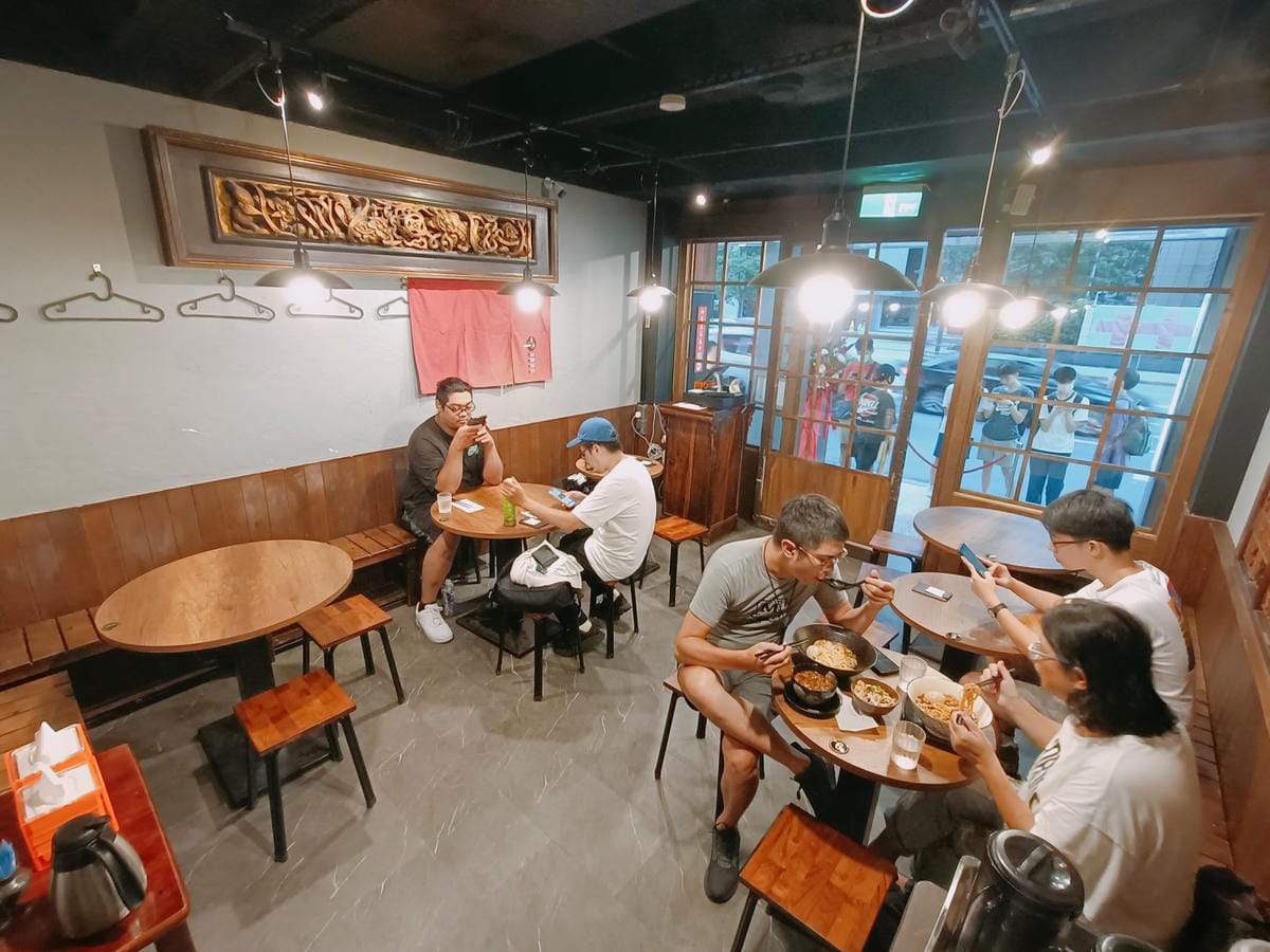 (台北中正美食)鷹流東京醤油拉麺蘭丸ranmaru-林森南路 (台北中正美食)鷹流東京醤油拉麺蘭丸ranmaru-林森南路