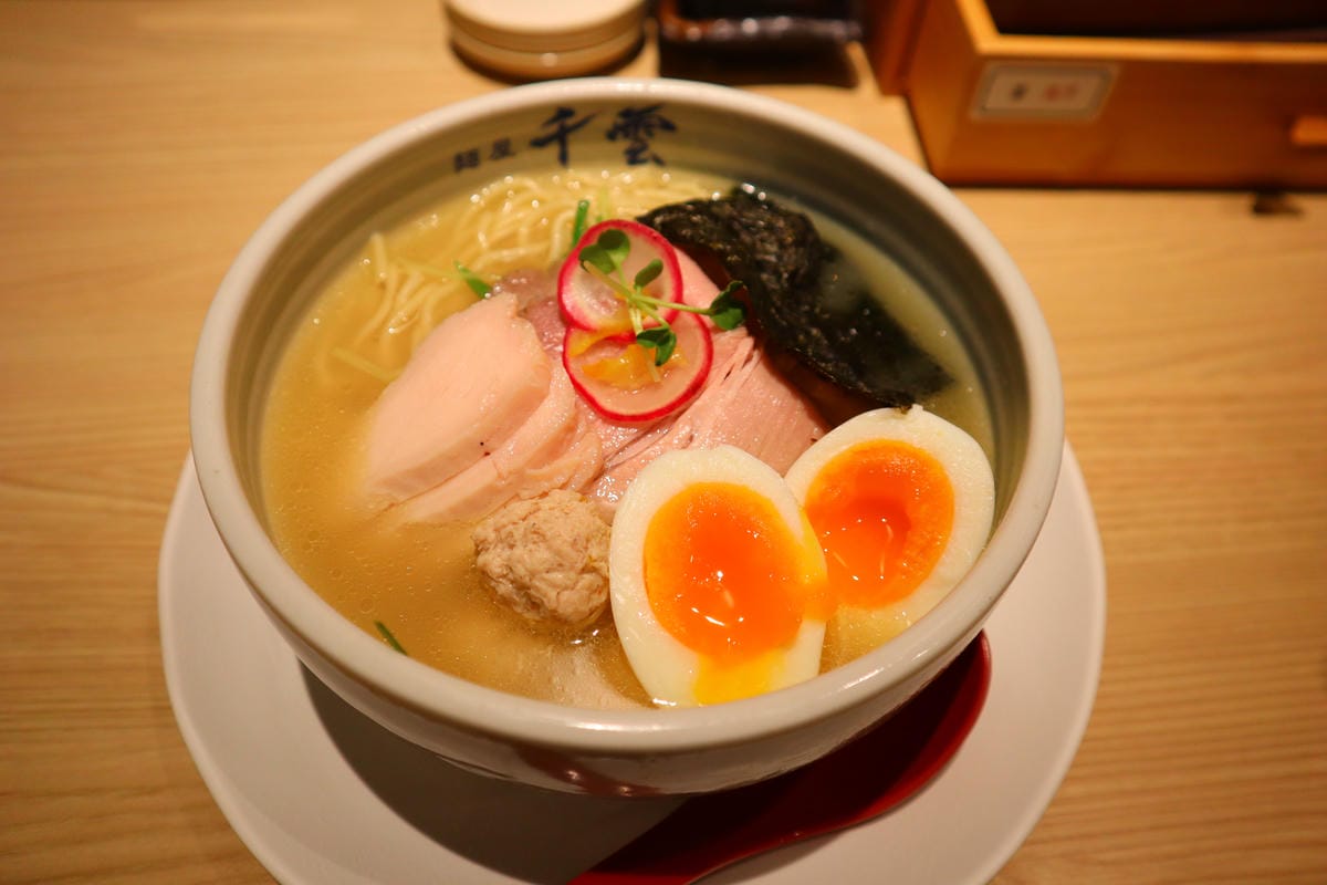 (台北中正美食)麺屋千雲-Chikumo-光華店,主打雞白湯 (台北中正美食)麺屋千雲-Chikumo-光華店,主打雞白湯