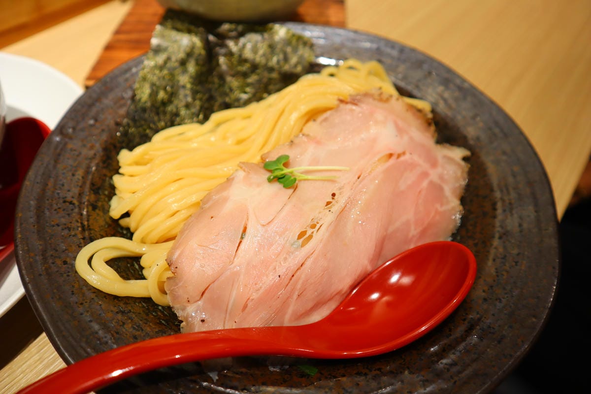 (台北中正美食)麺屋千雲-Chikumo-光華店,主打雞白湯 (台北中正美食)麺屋千雲-Chikumo-光華店,主打雞白湯