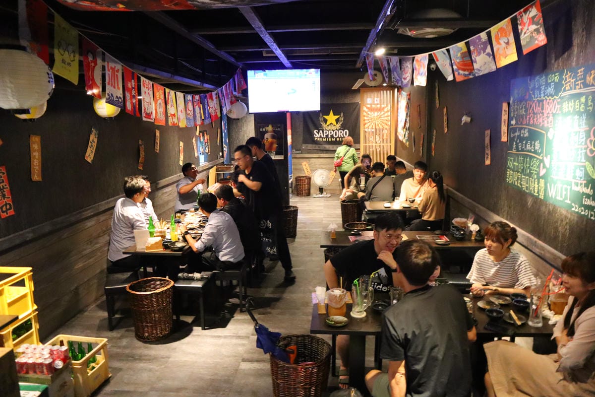 (新北新莊美食)老串角居酒屋-新莊店,就算是平日也是高朋滿座 (新北新莊美食)老串角居酒屋-新莊店,就算是平日也是高朋滿座
