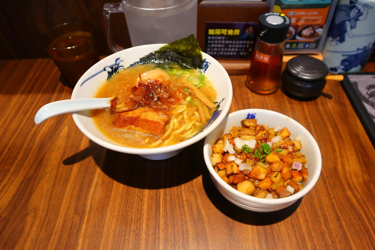 (台北大安美食)麵屋武藏光復店，麵屋武藏睽違五年重磅回歸東區