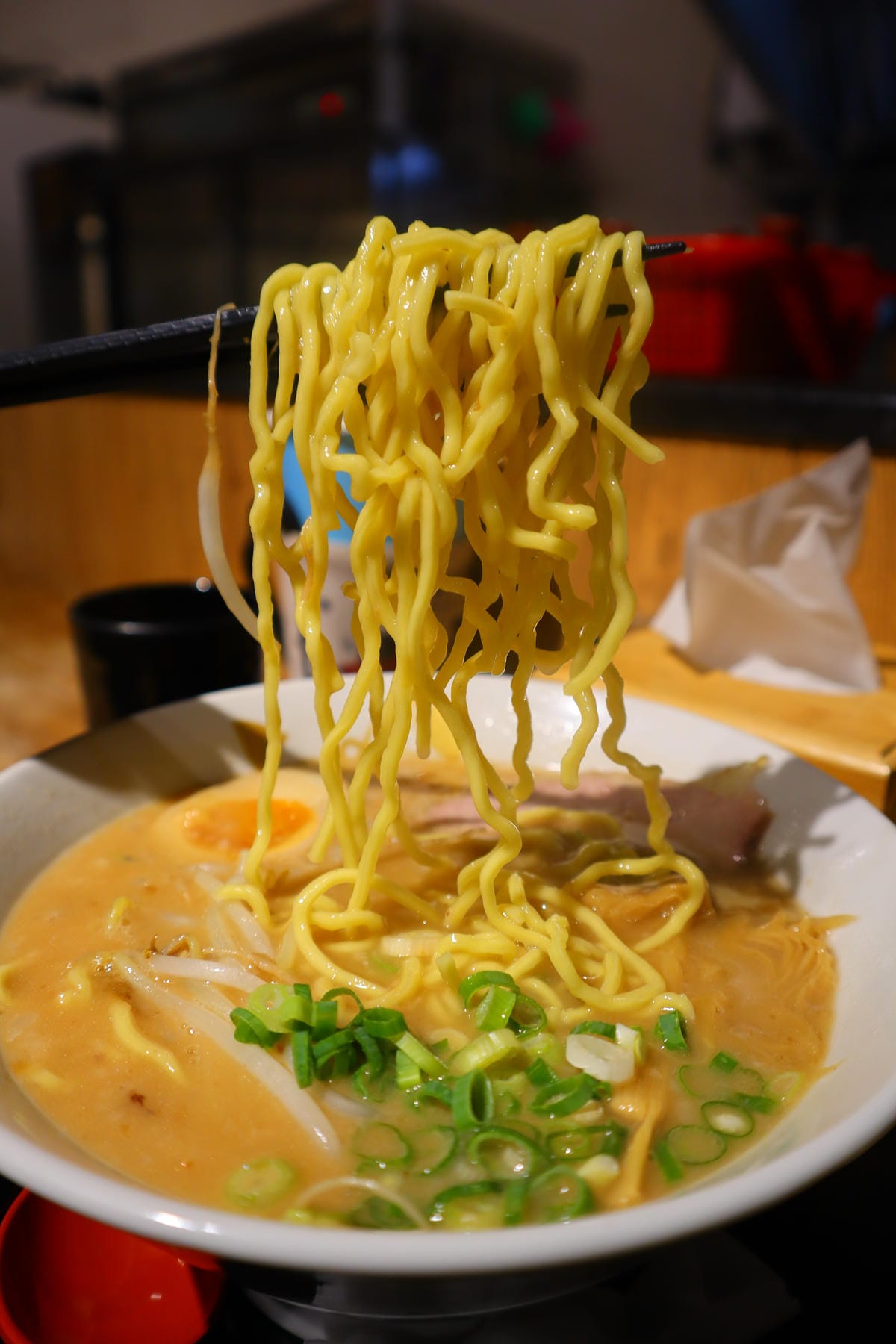 (新北板橋餐廳)豚人拉麵 板橋真龍店，$250就能品嘗到來自
