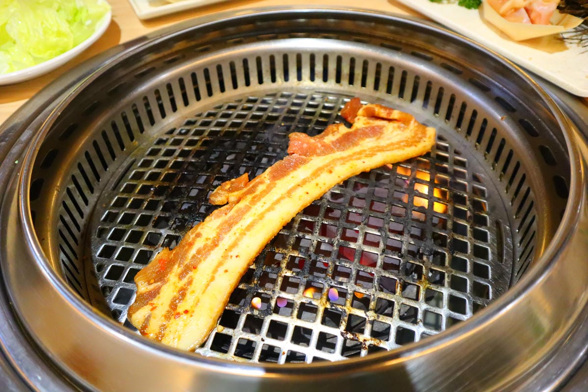 (台北萬華西門餐廳)絵馬別邸 台北西門町店,築間火鍋旗下燒肉 (台北萬華西門餐廳)絵馬別邸 台北西門町店,築間火鍋旗下燒肉