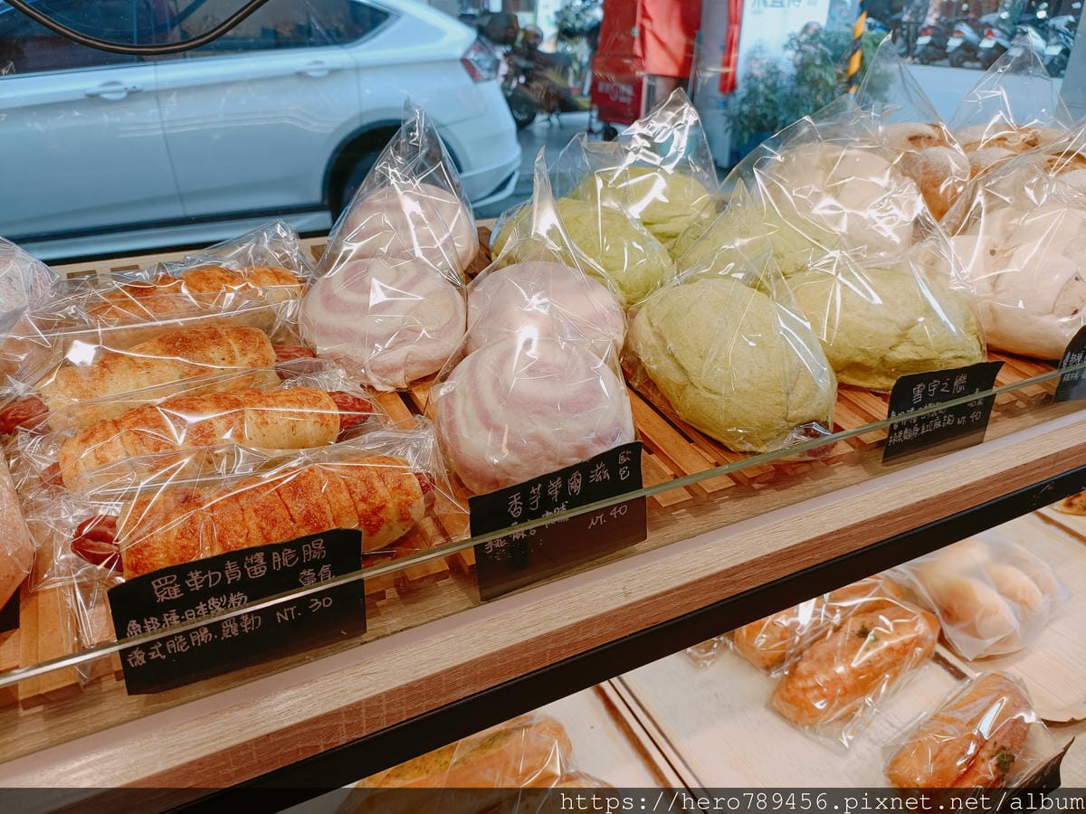(新北新莊美食)揚名手工烘培,超過30年的在地烘焙坊,除了提 (新北新莊美食)揚名手工烘培,超過30年的在地烘焙坊,除了提