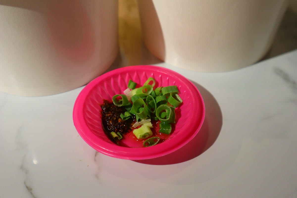 (新北新莊餐廳)麻入口(原:麻麻號),排骨鴨血豆腐專賣,首創 (新北新莊餐廳)麻入口(原:麻麻號),排骨鴨血豆腐專賣,首創