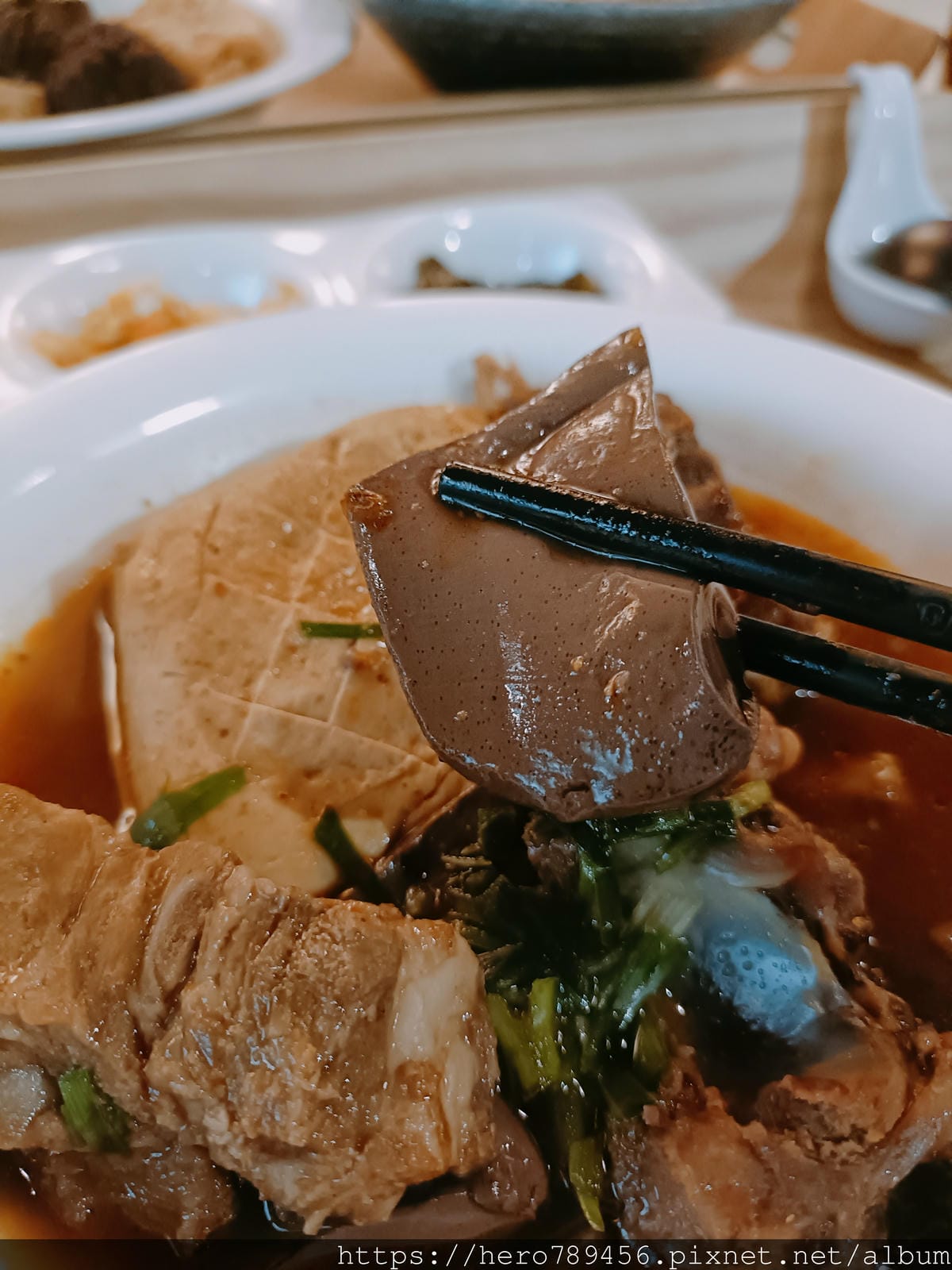 (新北新莊餐廳)麻入口(原:麻麻號),排骨鴨血豆腐專賣,首創 (新北新莊餐廳)麻入口(原:麻麻號),排骨鴨血豆腐專賣,首創