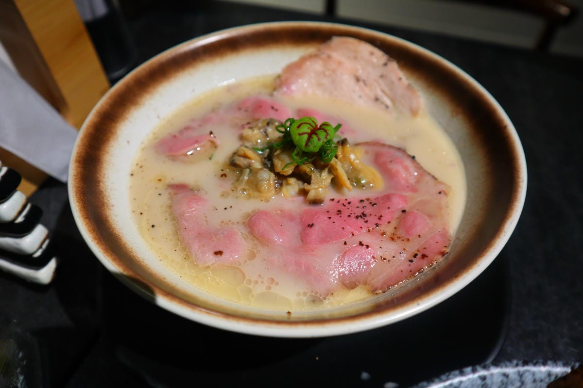 (台北中山餐廳)麒麟創作拉麵坊，2023年底新開的創作拉麵店