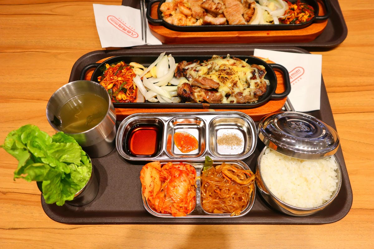 (新北新莊餐廳)八色烤肉mini-宏匯廣場店，宏匯廣場美食街
