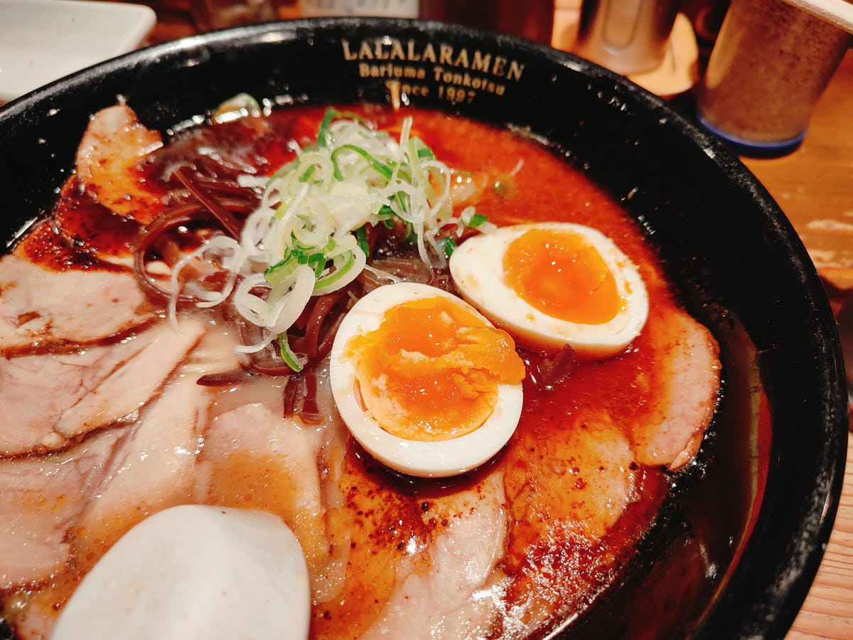 (長崎餐廳)濃厚豚骨 かどや,長崎商店街旁的人氣拉麵店,提供 (長崎餐廳)濃厚豚骨 かどや,長崎商店街旁的人氣拉麵店,提供