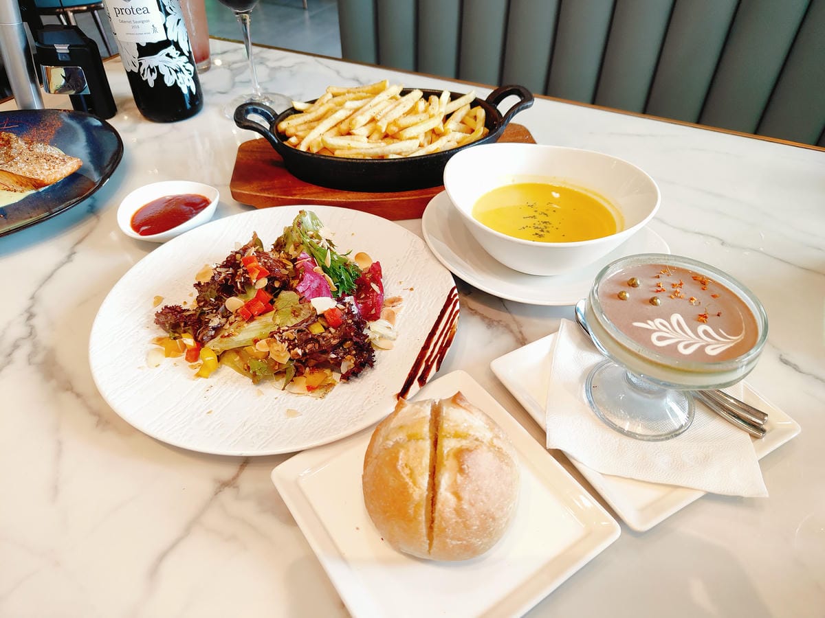 (台北大安美食)茱莉金牛排餐酒館，