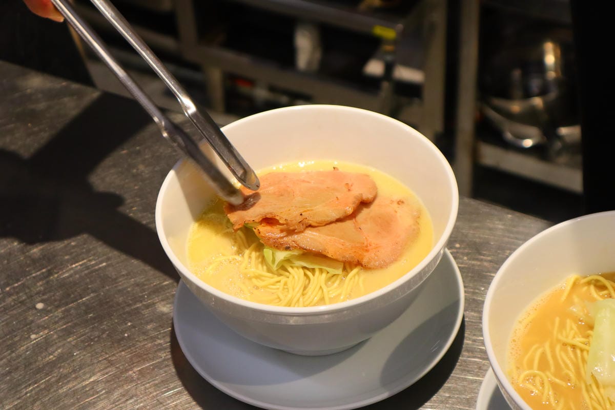 (新北中和餐廳)昭和鳳。パイタン 。雞白湯拉麵,從晚上17: (新北中和餐廳)昭和鳳。パイタン 。雞白湯拉麵,從晚上17: