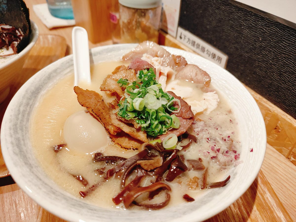 (新北板橋餐廳)一幸拉麵 雞白湯,提供雞白湯為主的拉麵店,並 (新北板橋餐廳)一幸拉麵 雞白湯,提供雞白湯為主的拉麵店,並