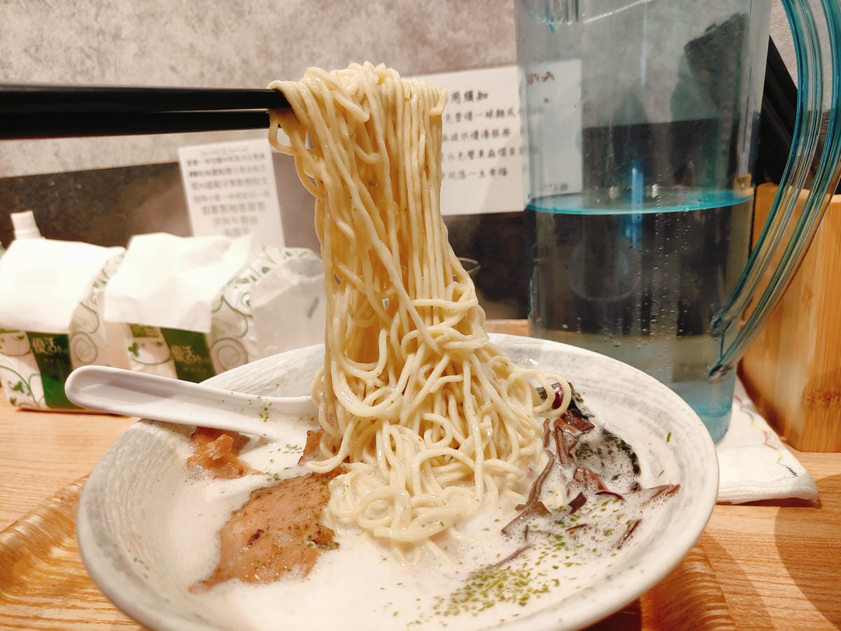 (新北板橋餐廳)一幸拉麵 雞白湯,提供雞白湯為主的拉麵店,並 (新北板橋餐廳)一幸拉麵 雞白湯,提供雞白湯為主的拉麵店,並