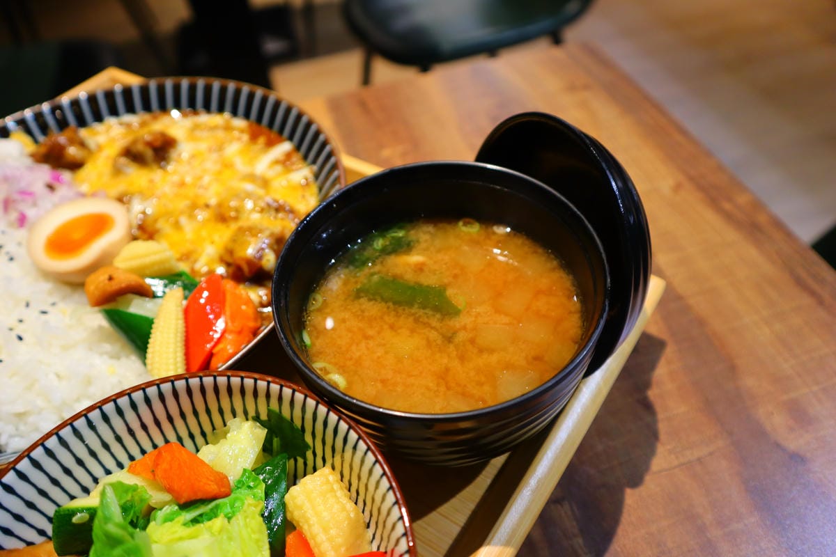 (新北新莊餐廳)路人食事所 熟成香料咖哩,除了牛肋咖哩之外, (新北新莊餐廳)路人食事所 熟成香料咖哩,除了牛肋咖哩之外,