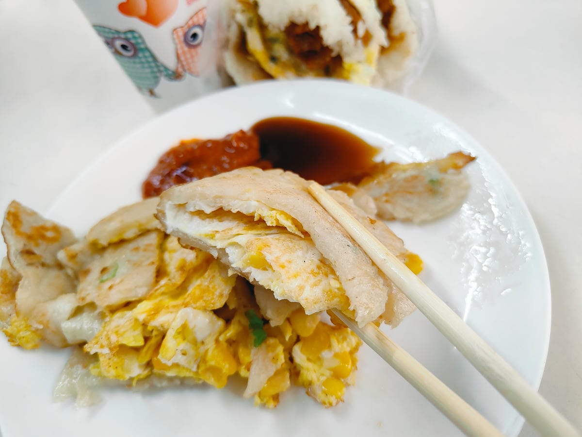 (新北板橋餐廳)粉漿蛋餅,在地板橋人首推的粉漿蛋餅,麵糊是由 (新北板橋餐廳)粉漿蛋餅,在地板橋人首推的粉漿蛋餅,麵糊是由
