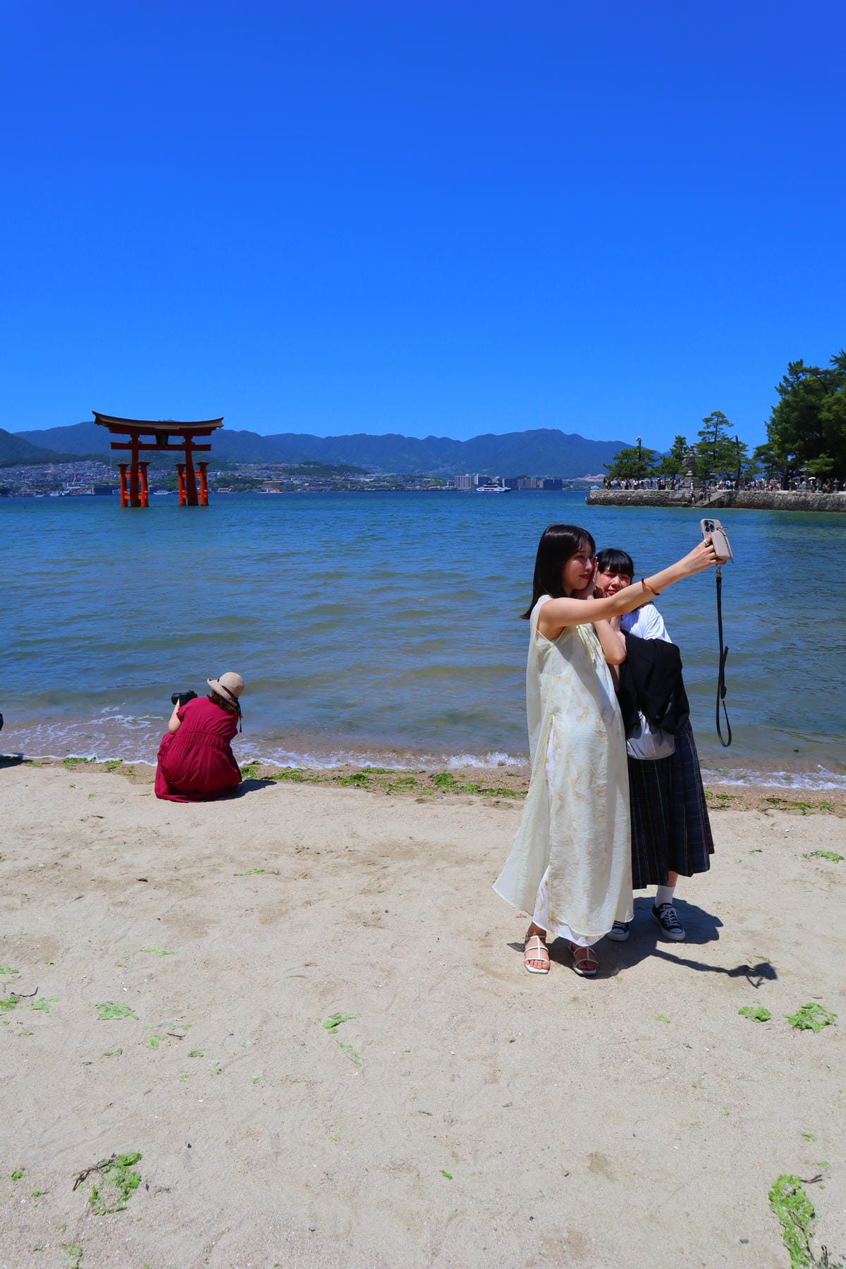 (廣島旅遊)嚴島神社,日本三大景之一,漂浮在海上的大鳥居,超 (廣島旅遊)嚴島神社,日本三大景之一,漂浮在海上的大鳥居,超