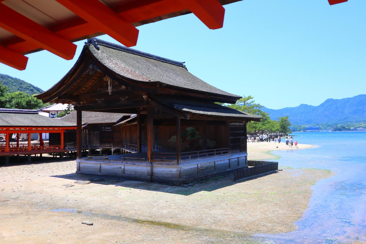 (廣島旅遊)嚴島神社,日本三大景之一,漂浮在海上的大鳥居,超 (廣島旅遊)嚴島神社,日本三大景之一,漂浮在海上的大鳥居,超