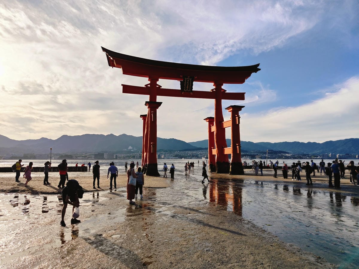 (廣島旅遊)宮島一日遊懶人包,從宮島表参道商店街開始到嚴島神 (廣島旅遊)宮島一日遊懶人包,從宮島表参道商店街開始到嚴島神