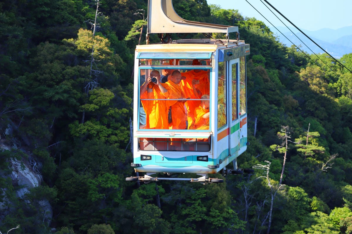 (廣島旅遊)宮島一日遊懶人包,從宮島表参道商店街開始到嚴島神 (廣島旅遊)宮島一日遊懶人包,從宮島表参道商店街開始到嚴島神