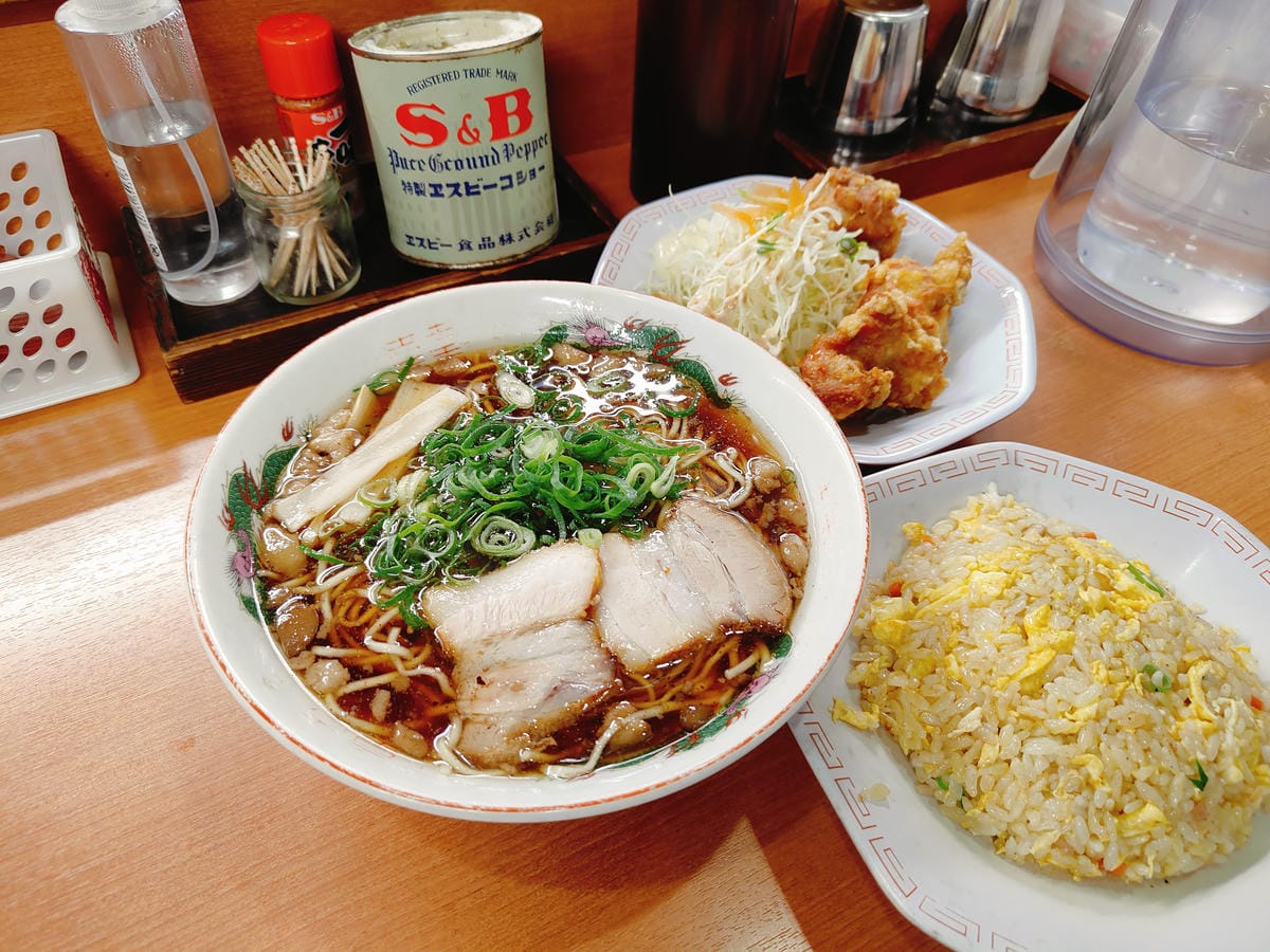 (廣島餐廳)尾道ラーメン 暁,廣島八丁堀的人氣拉麵,主打尾道 (廣島餐廳)尾道ラーメン 暁,廣島八丁堀的人氣拉麵,主打尾道