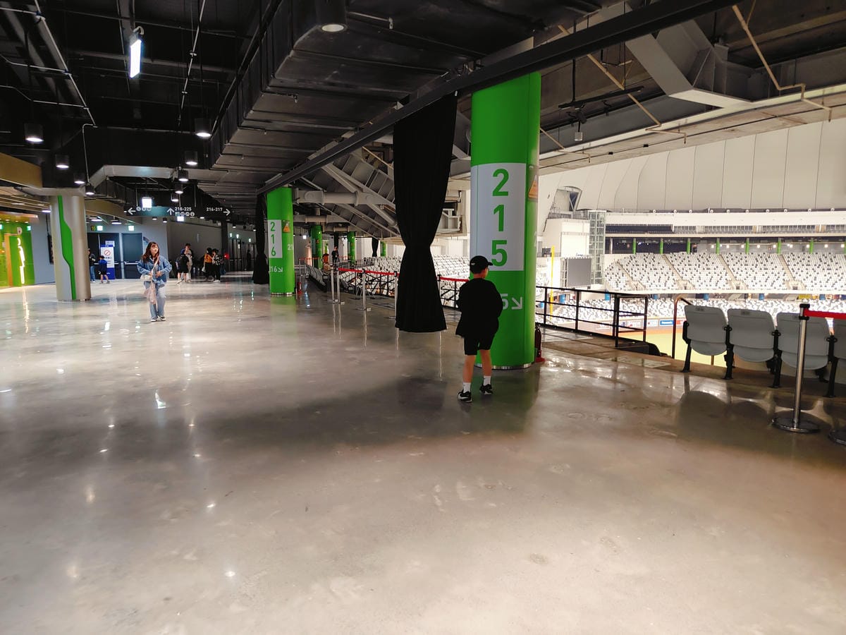 (台北信義旅遊)台北大巨蛋,台灣唯一室內棒球場,也是是臺灣唯 (台北信義旅遊)台北大巨蛋,台灣唯一室內棒球場,也是是臺灣唯