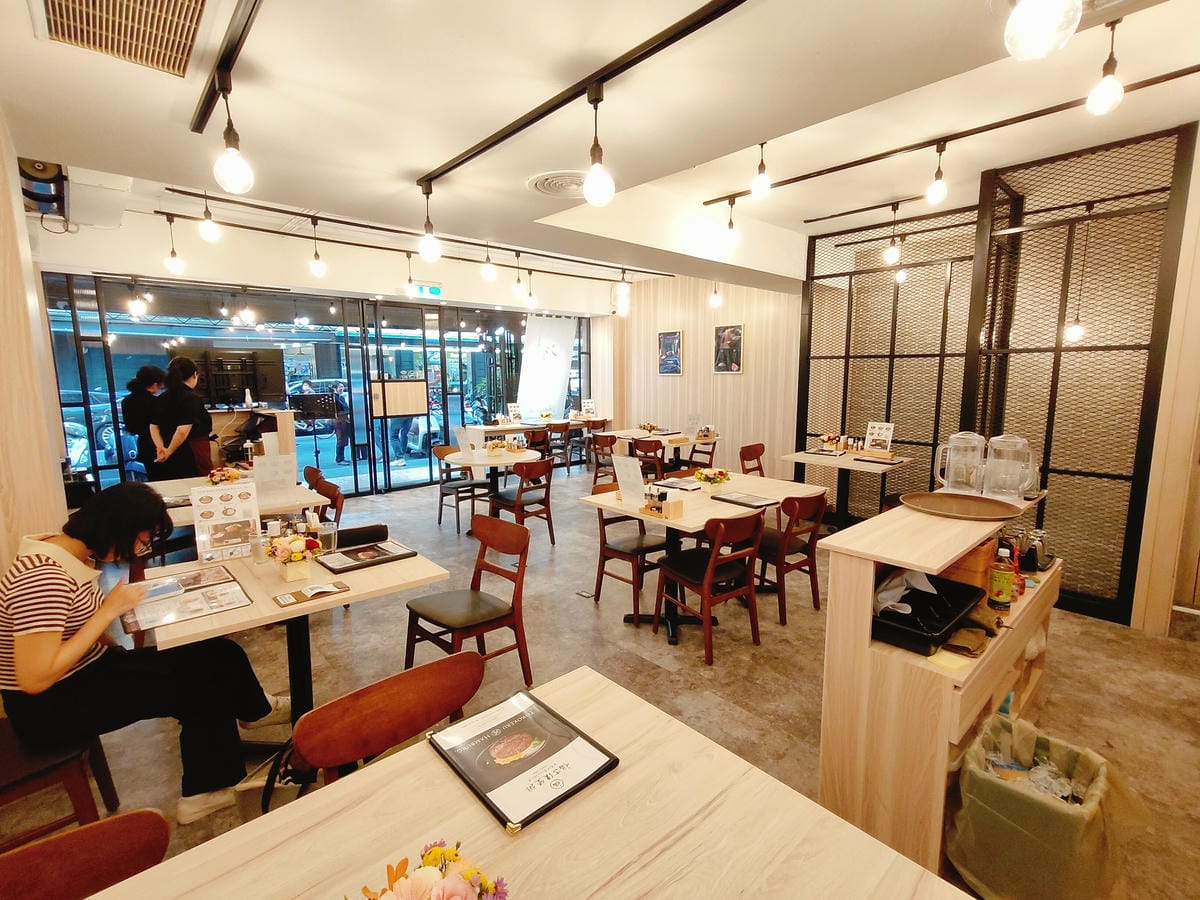 (台北中山餐廳)福よし和牛漢堡排-福吉漢堡排 台北錦州店。日 (台北中山餐廳)福よし和牛漢堡排-福吉漢堡排 台北錦州店。日