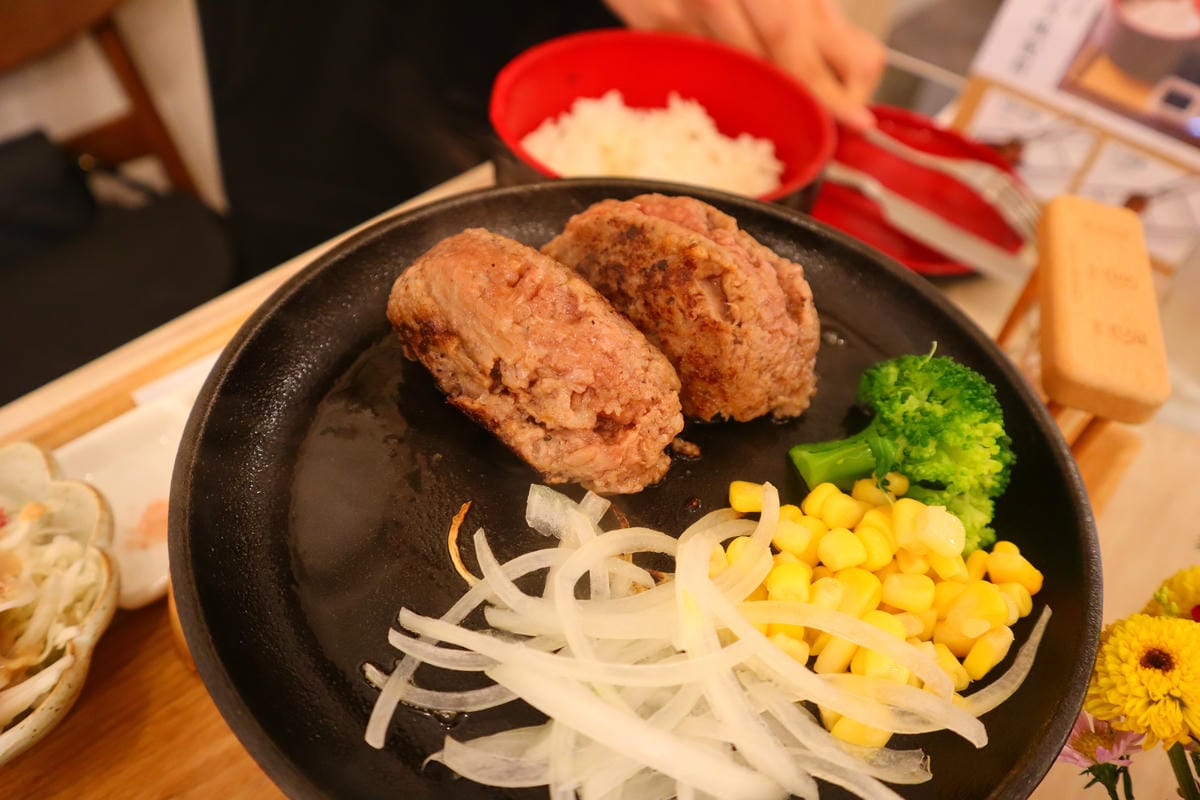 (台北中山餐廳)福よし和牛漢堡排-福吉漢堡排 台北錦州店。日 (台北中山餐廳)福よし和牛漢堡排-福吉漢堡排 台北錦州店。日