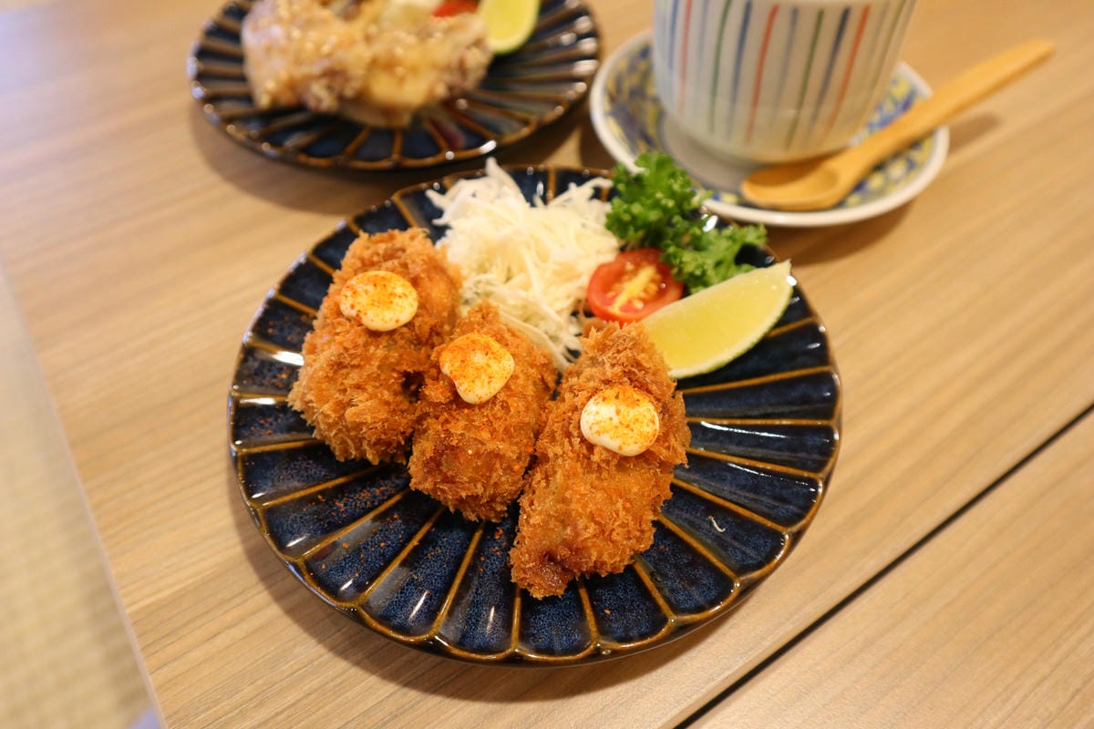 (新北新莊美食)坐著做。海鮮丼飯專門-新莊幸福店,2024下 (新北新莊美食)坐著做。海鮮丼飯專門-新莊幸福店,2024下