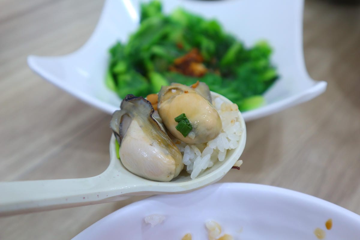 (新北板橋美食)貝殼兄弟牡蠣麵蛤蜊麵 (新北板橋美食)貝殼兄弟牡蠣麵蛤蜊麵